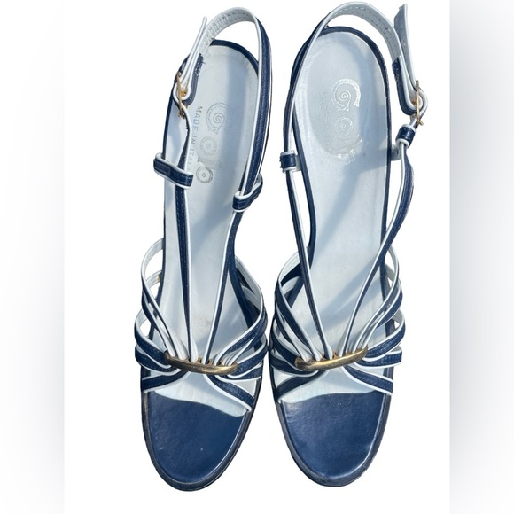 Vintage Italian Golo Navy and White Strappy Slingback Heels, Size 8AA (Narrow) - Picture 4 of 8